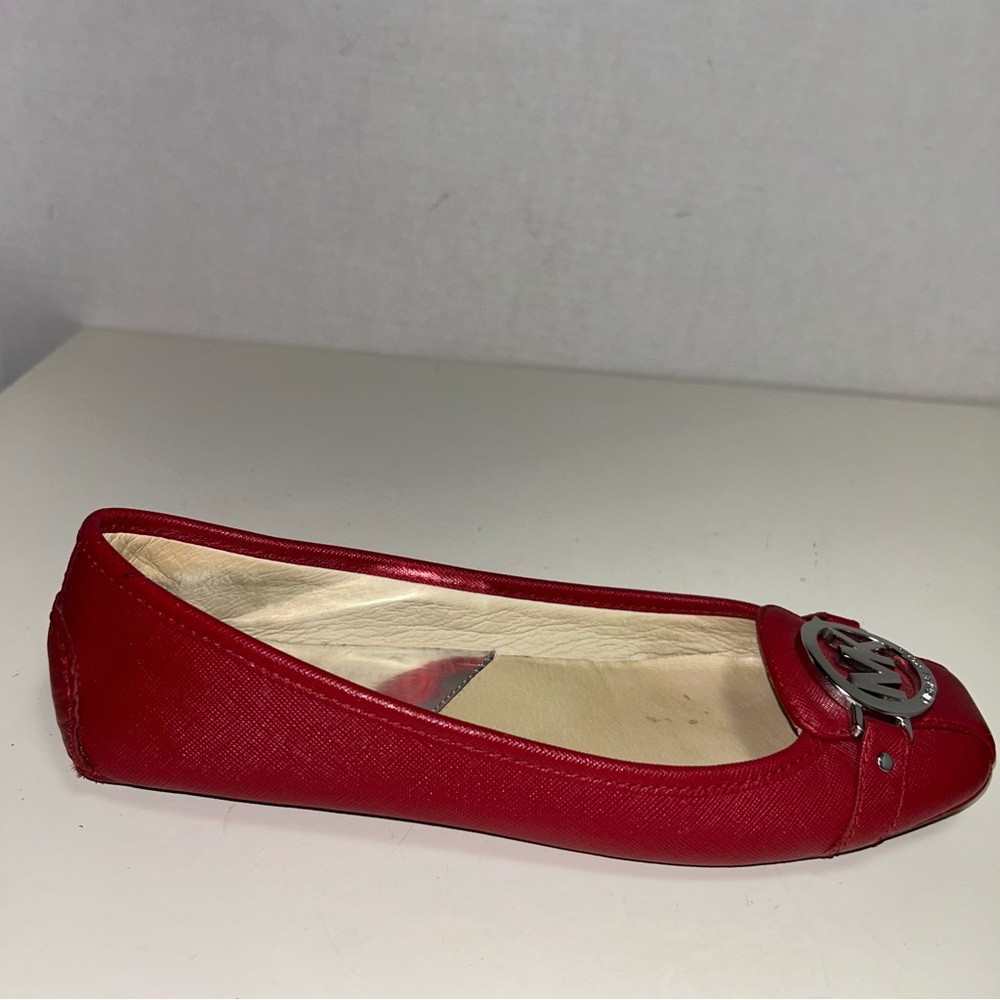 Michael Kors Fulton MK Gold Logo Red Saffiano Leather Slip On Ballet Flat - Picture 4 of 13